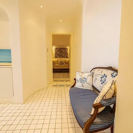 Le Monachelle * Capri