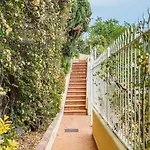 Le Monachelle Villa Capri